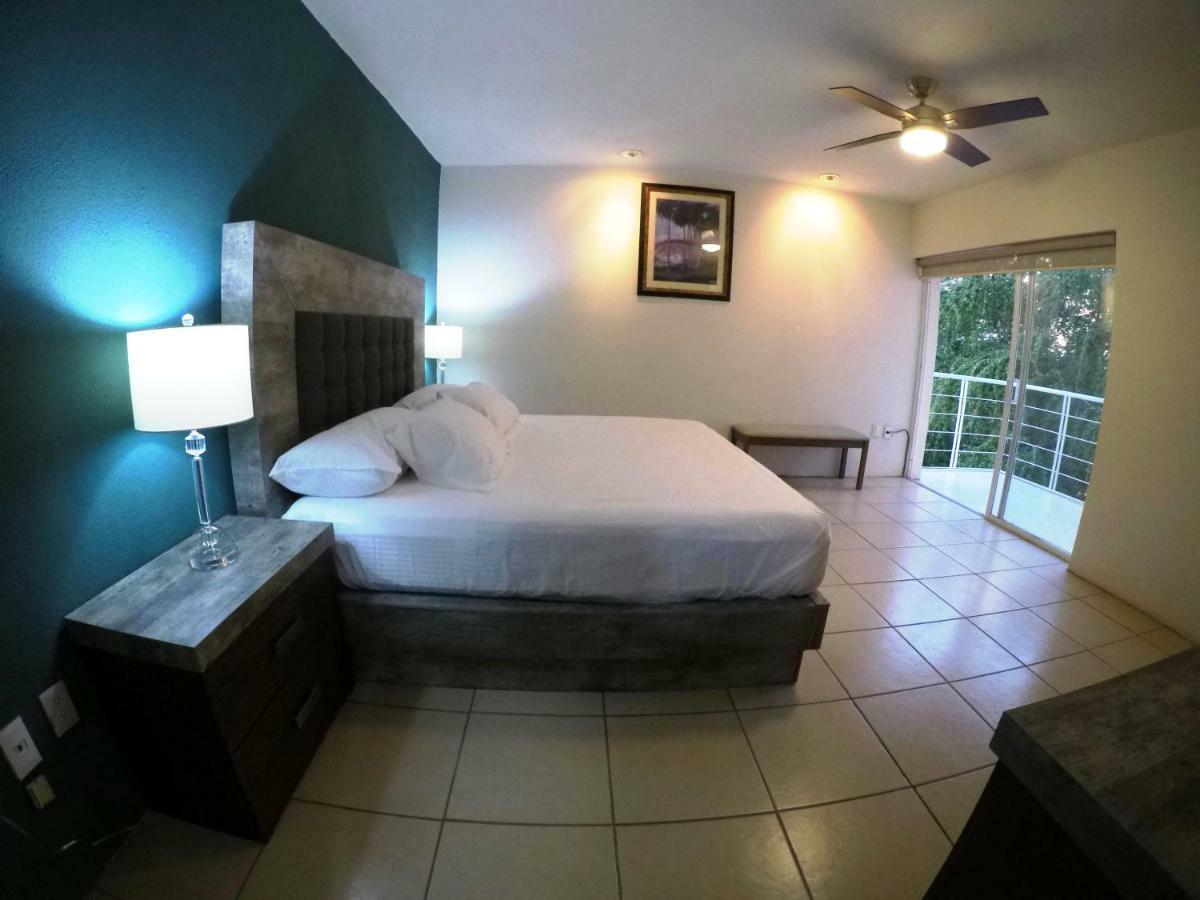3 Bedroom Apartment at La Joya Hotel Zone Puerto Vallarta Buitenkant foto